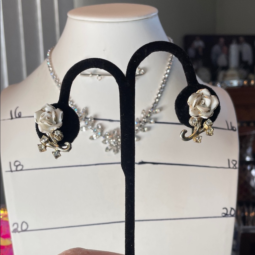 Elegant White Rose Screw-back Earrings
